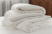 Одеяло, размер: 155х215 см, состав верха: 100% хлопок, наполнитель: 100% шёлк (400 гр/м2)
